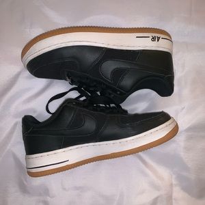 Black nike Air Force 1s